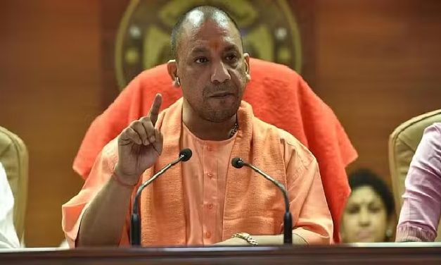 CM Yogi Adityanath ने गोरखपुर में मकर संक्रान्ति मेला की तैयारियों की समीक्षा की