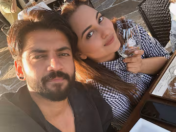 Sonakshi-Zaheer Vacation:  जहीर इकबाल ने सोनाक्षी सिन्हा पर प्यार लुटाया, हीटर से किया पत्नी को कंपेयर